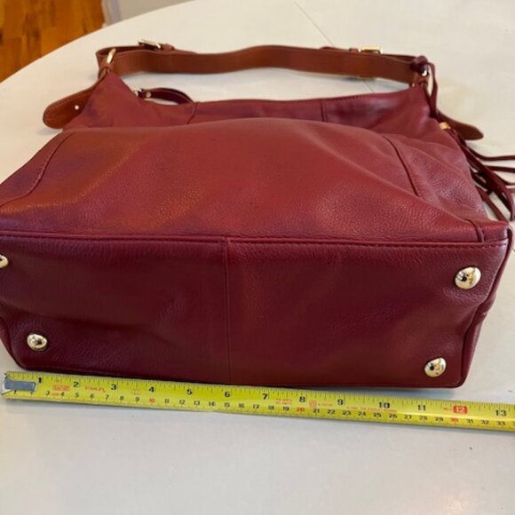 ISAAC MIZRAHI | Pebbled Leather Hobo Shoulder Bag with Tassel - Picture 8 of 14